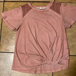 Jolt size M short sleeve shirt. Embroidery on top front and all across